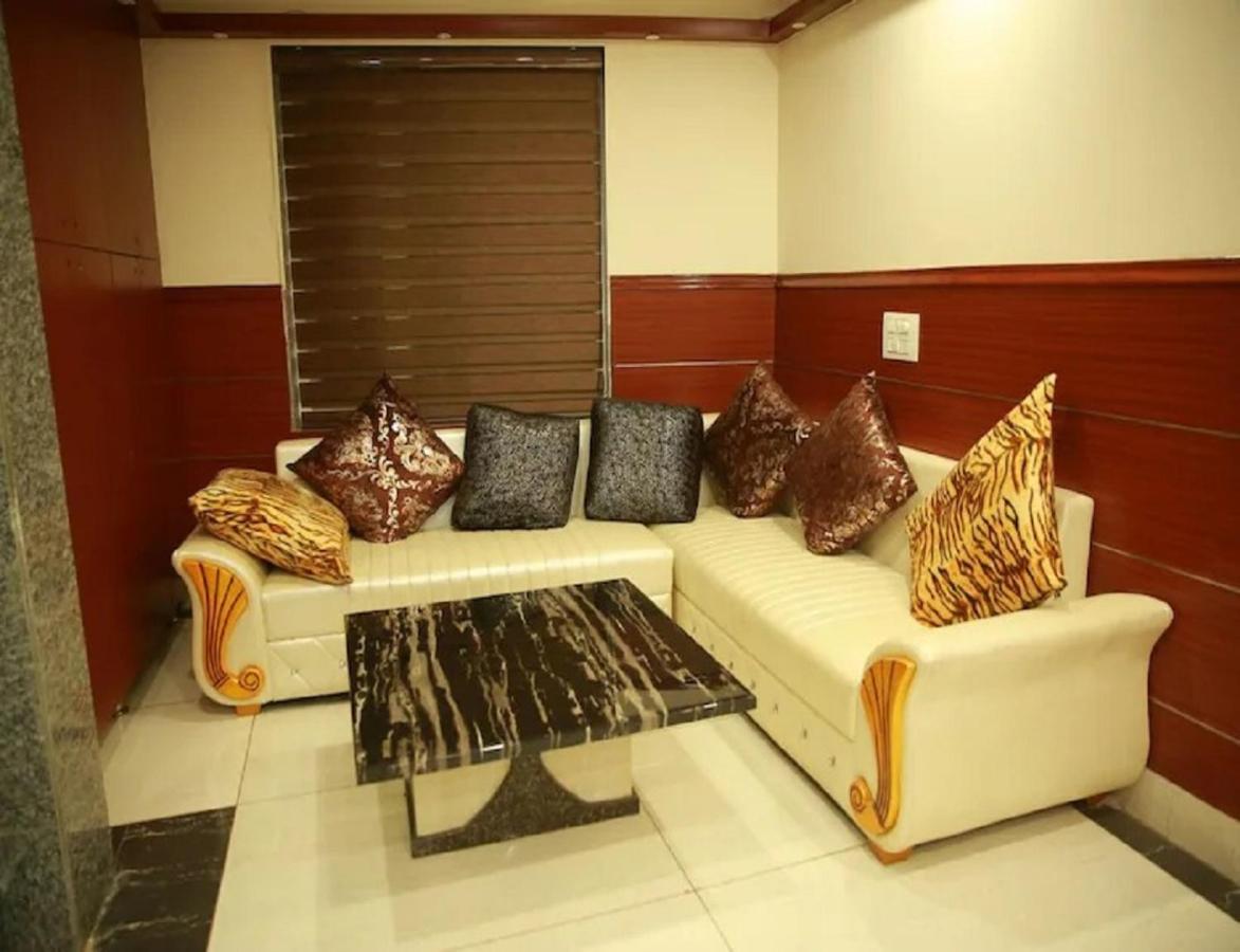 Hotel Kings, Rohtak 外观 照片